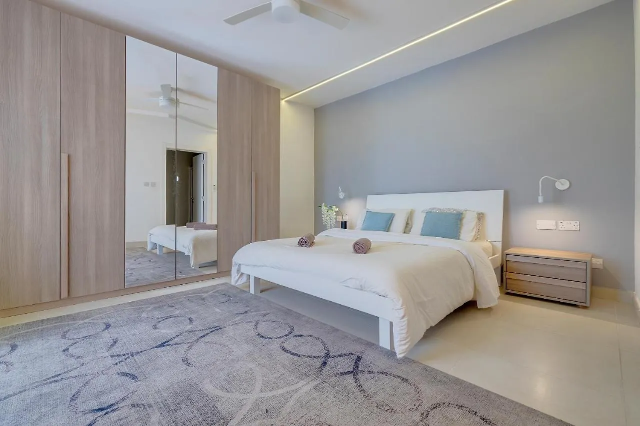 Stunning Apartment In A Central Location With Views Ta Xbiex