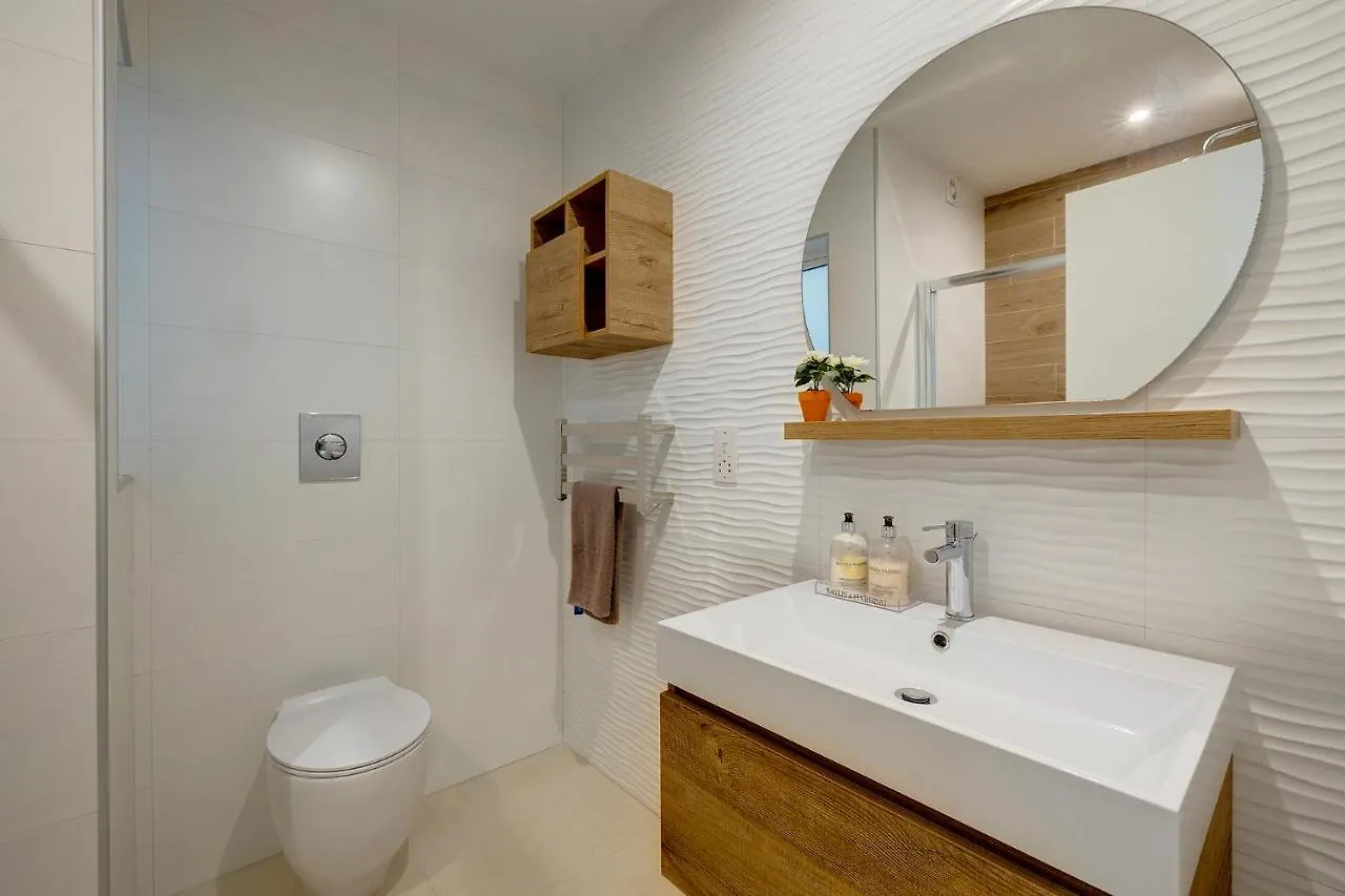 Stunning Apartment In A Central Location With Views Ta Xbiex Malte