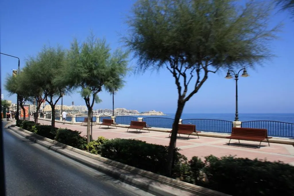 Stunning Apartment In A Central Location With Views Ta Xbiex